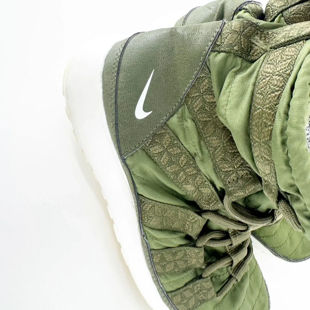 Nike Roshe Run Hi SneakerBoot Olive Green Faux Fur Winter Boots 615968-301 7.5